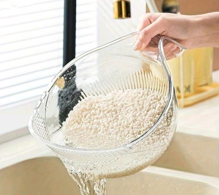 Rice Washer Strainer, 9x5 Inch BPA-Free Plastic with Fine Holes & Ergonomic Handle, Multifunctional Fruit & Vegetable Washing Bowl, Compact, Lightweight, for Efficient Draining & Rinsing