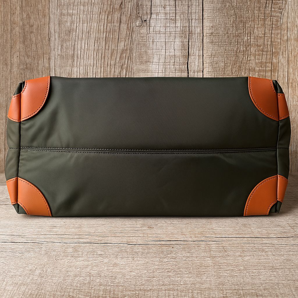 Olive Bud โ Sleek, Stylish & Spacious Travel Companion Bag