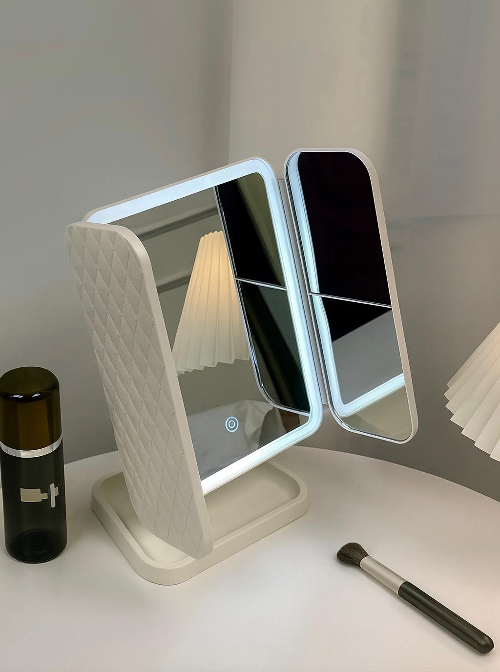Makeup Mirror Vanity Mirror with Lights 38 LED Lighted Mirror 1X/2X/5X/10X Magnification Trifold Mirror with Touch Screen 180 Degree Rotation Dual Power Supply Dimming Lit Cosmetic Mirror