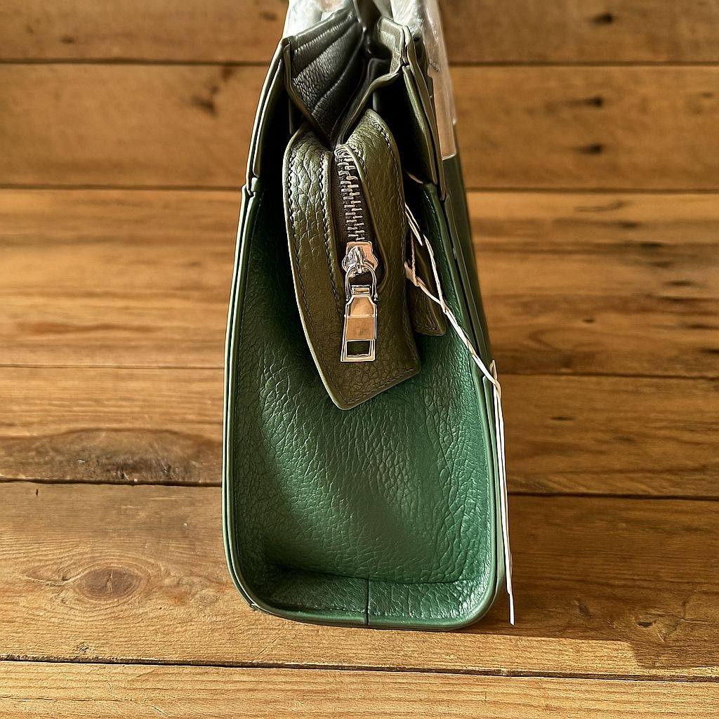 Green Forest Two-Tone Leather Handbag with Adjustable Strap & Zipper Pocket
