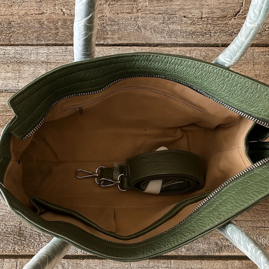 Green Forest Two-Tone Leather Handbag with Adjustable Strap & Zipper Pocket