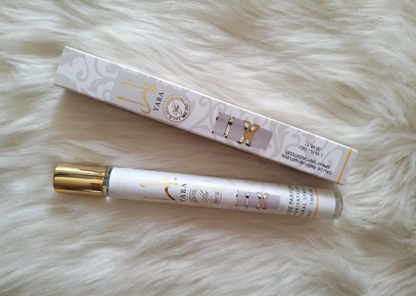 Lattafa Yara Moi White 35ml Stick Spray - Long Lasting Portable with Pheromones for Men Women - Clean Vibes Luxe Feels - Alcohol Free Peach Caramel Patchouli Sandalwood Amber